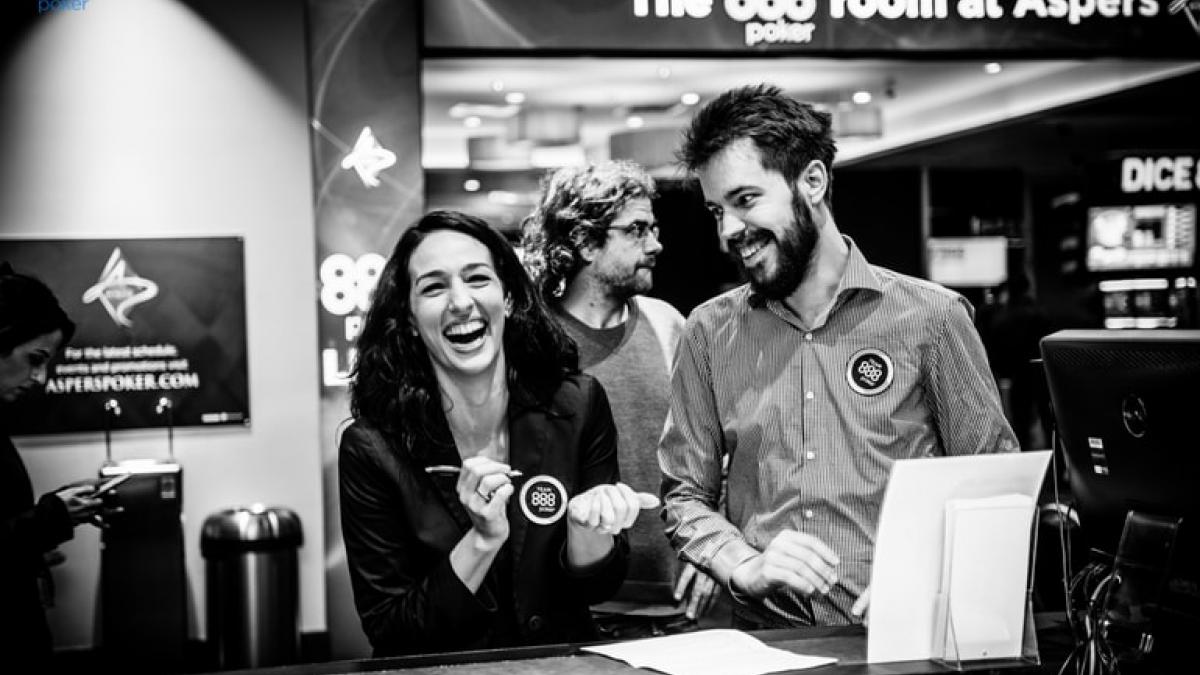 30 Great Jokes on the Game of Poker